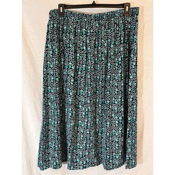 Sag Harbor Woman 1X Teal/Blue Floral Skirt - Picture 3 of 5